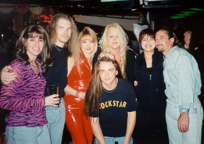 Group.jpg (29145 bytes)