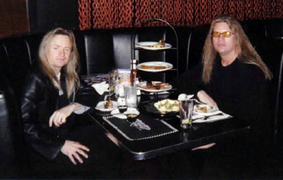 LVTweedletoots&TweedletootsieToo.jpg (31324 bytes)