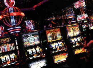 slots.jpg (25252 bytes)